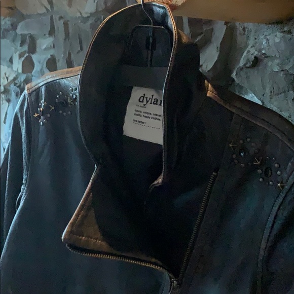 Leather jacket - Picture 2 of 4